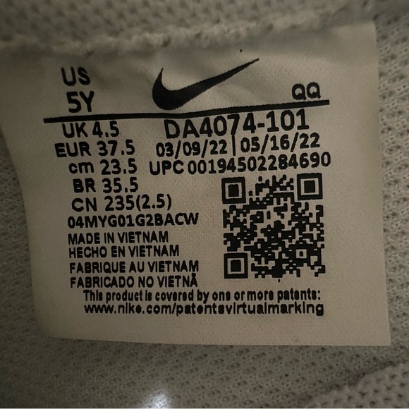 Big Kids' Nike Blazer Low '77 Shoes Size 5 - Picture 4 of 5